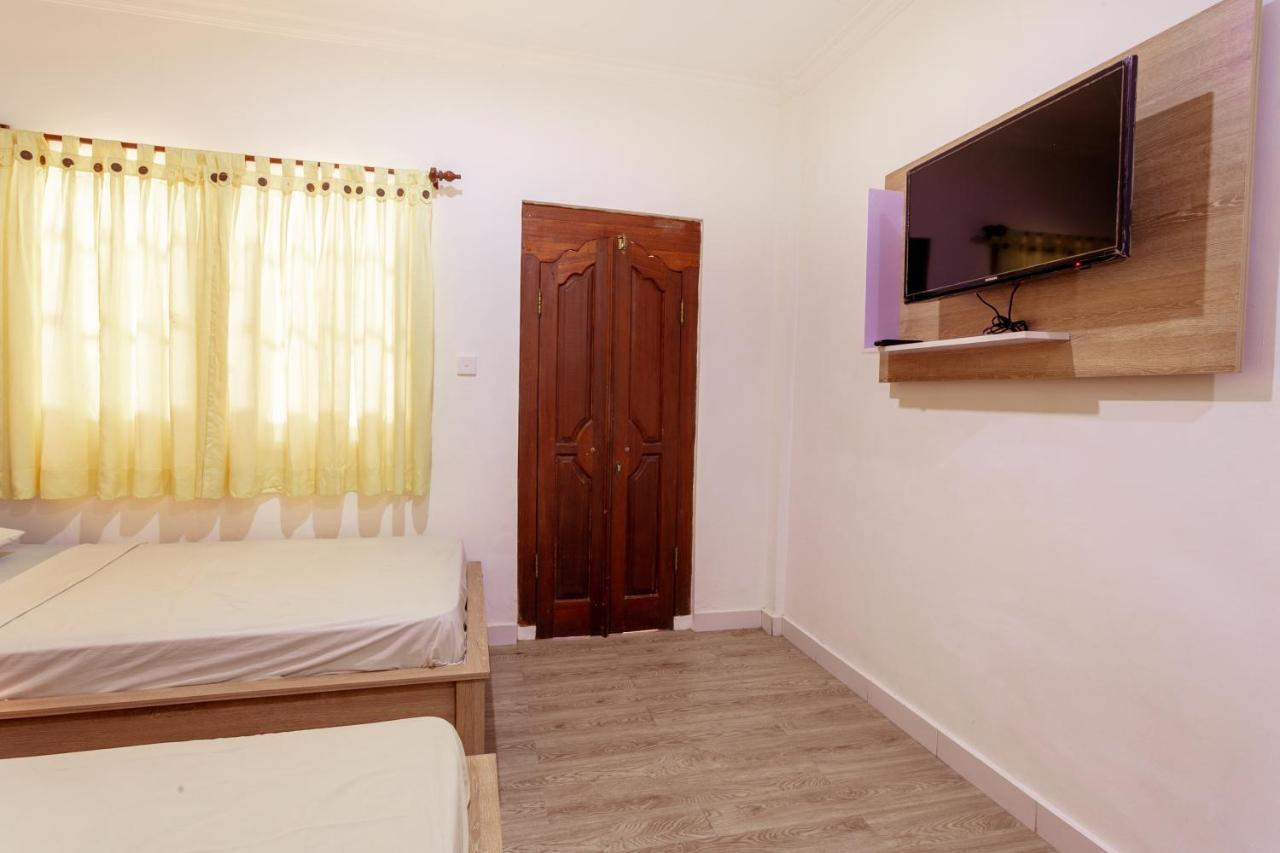 Segara Sadhu Inn Kuta By Ecommerceloka Extérieur photo