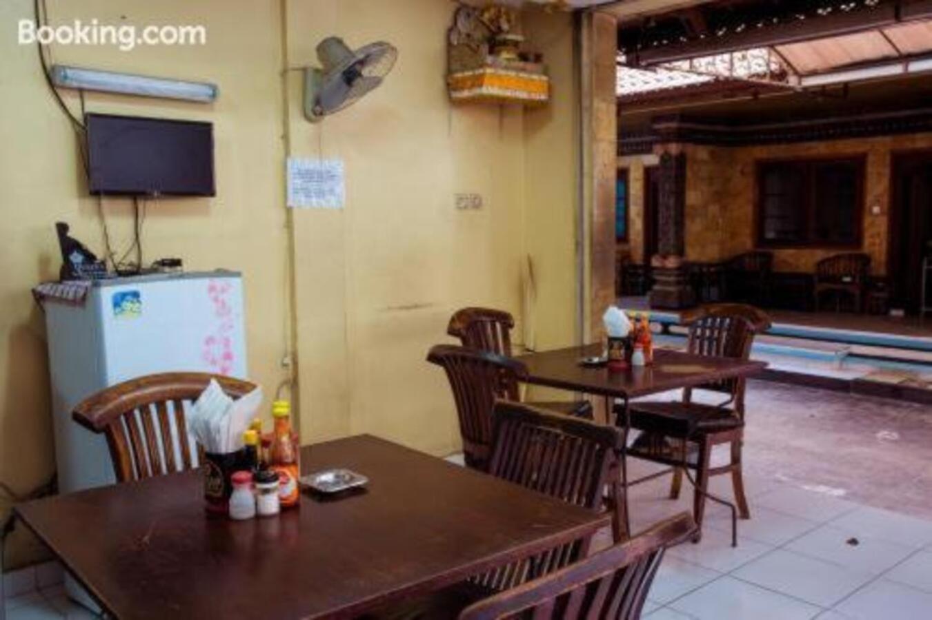 Segara Sadhu Inn Kuta By Ecommerceloka Extérieur photo
